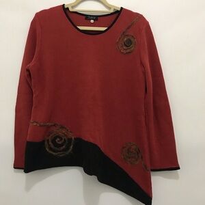 Jaskar Red Long Sleeve Sweater with Black Accent Size XL